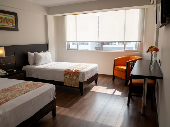 Hoteles Britania | Lima | 2