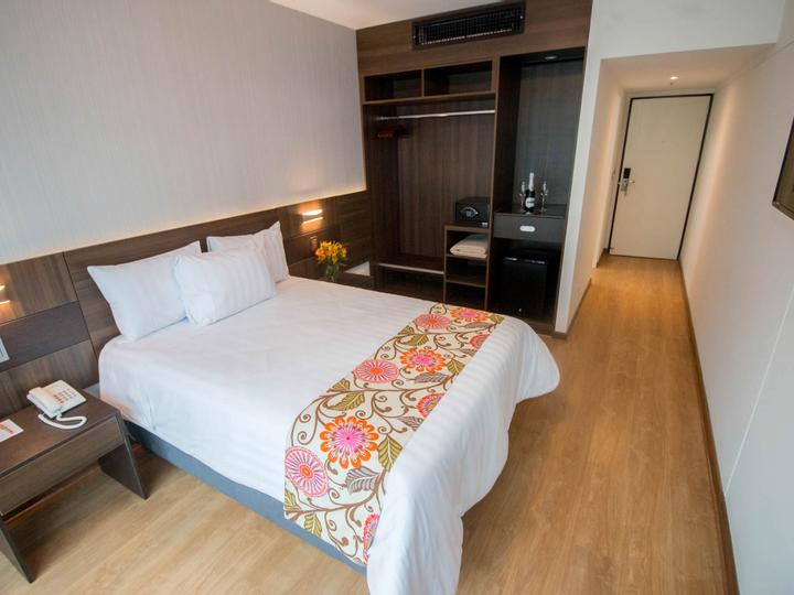 Hoteles Britania | Lima | 1