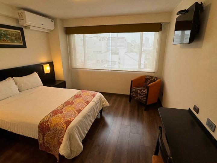 Hoteles Britania | Lima | 2