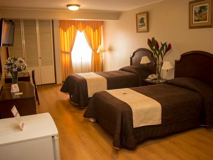 Hoteles Britania | Lima | 3