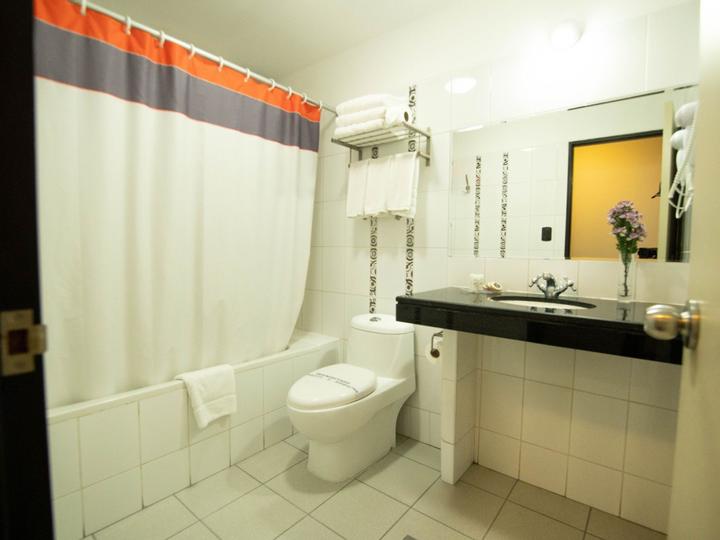 Hoteles Britania | Lima | 8