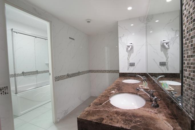 Hoteles Britania | Lima | - 52