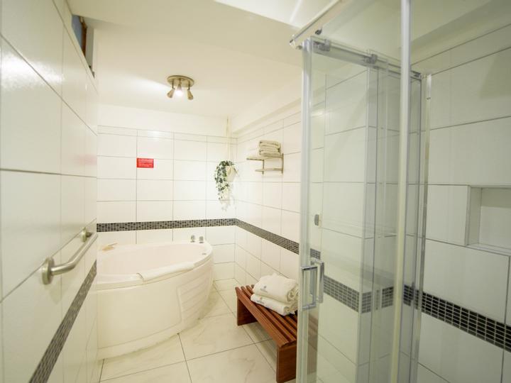 Hoteles Britania | Lima | 18