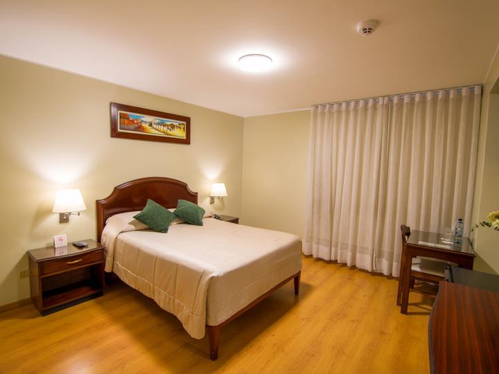 Hoteles Britania | Lima | 12